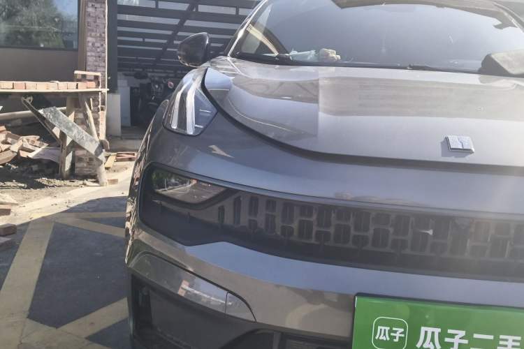 Used Lynk & Co 05 2020 2.0TD Four-Wheel Drive HypeHalo Right Front Headlight