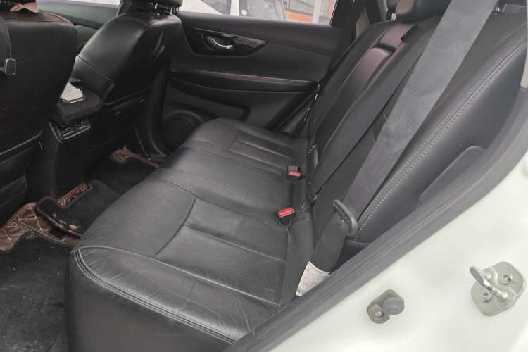 Used Nissan X-Trail 2019 2.0L CVT Smart Connect Comfort Edition 2WD
