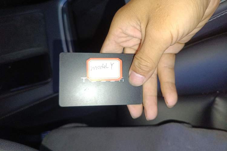 Used Tesla Model Y 2021 Standard Range Rear-Wheel Drive Version Interior 1