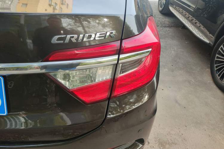 Used Honda Crider 2013 1.8L automatic luxury edition
