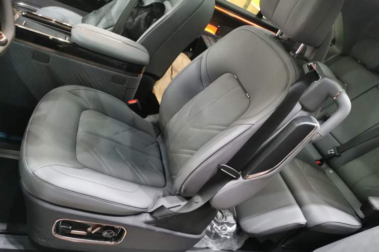 Used Zeekr MIX 2025 Intelligent Driving Version