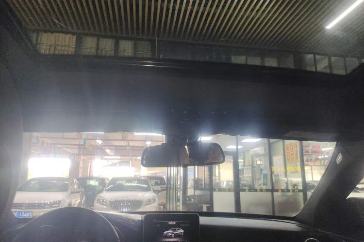 Used Mercedes-Benz C-Class 2017 Restyled C 200 Sport Edition Headliner