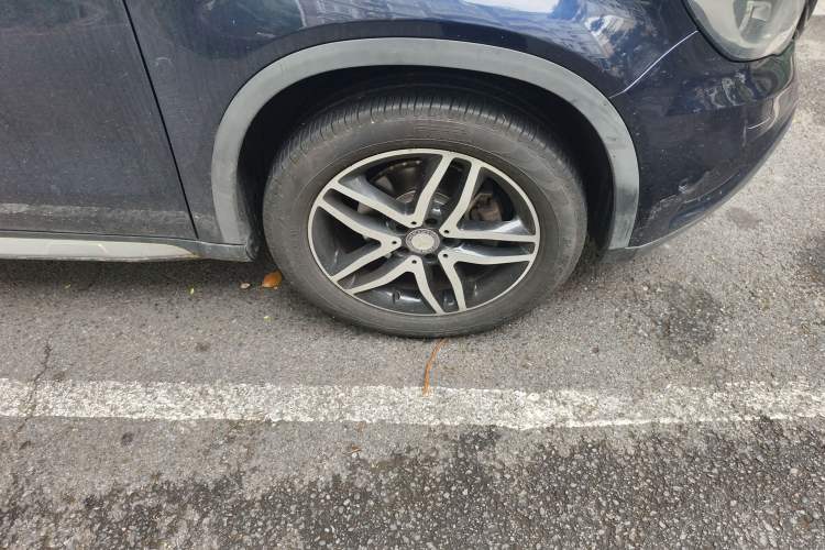 Used Mercedes-Benz GLA 2016 GLA 200 Fashion Model Right Front Wheel Hub