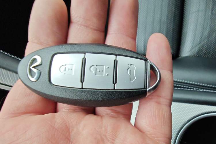 Used Infiniti Q50 2014 3.7L Luxury Sport Edition