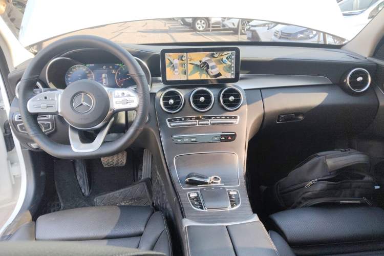 Used Mercedes-Benz C-Class 2020 C 200 L Fashion Edition Sport Version Center Console