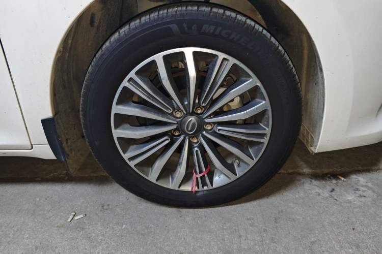 Used GAC Trumpchi M6 2019 270T Automatic Luxury Edition (7-seater) China V Standard
