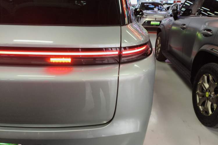 Used Li Auto L8 2023 Air model Right Rear Taillight