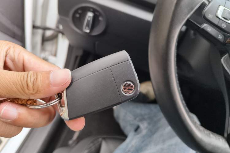 Used Volkswagen T-ROC 2019 280TSI DSG Two-Wheel Drive Comfort Version China VI Standard
