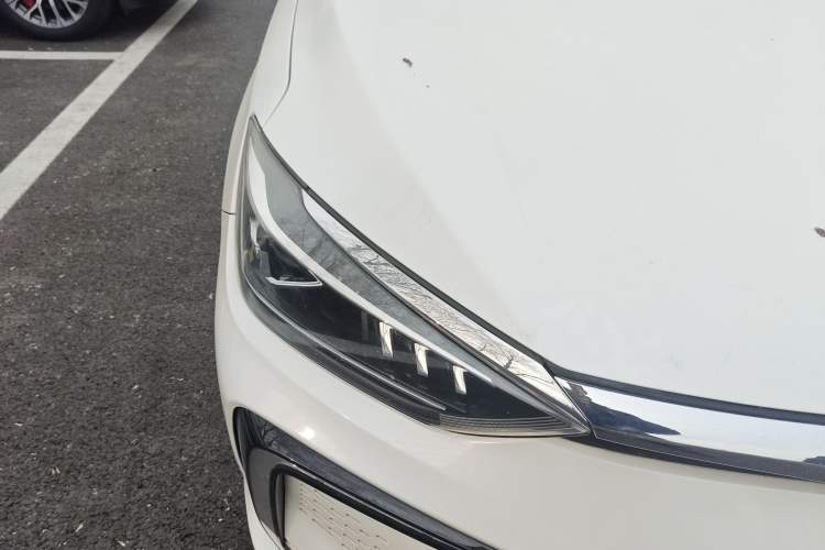 Used BAIC Beijing EU5 2018 R500 Smart Wind Edition