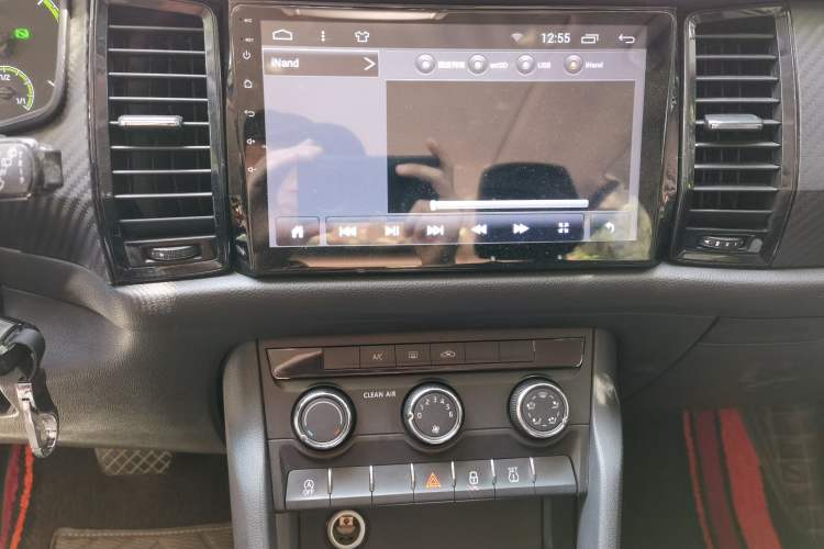 Used Skoda Kodiaq 2017 TSI330 5-Seat Two-Wheel Drive Standard Edition Audio And AC Panel