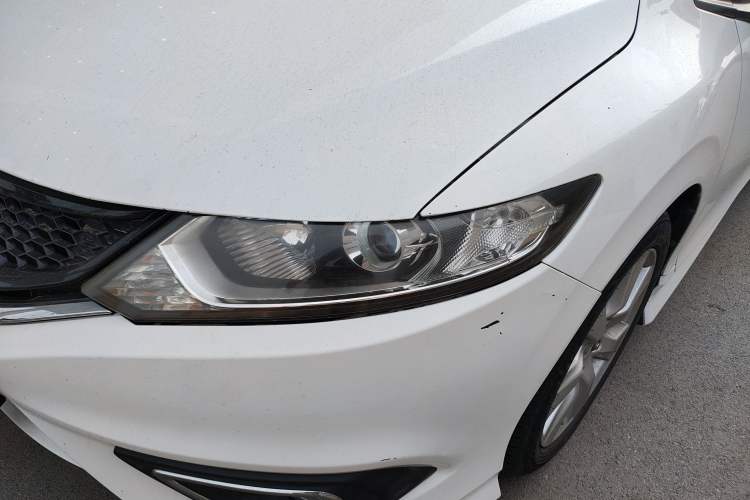 Used Honda Jade 2013 1.8L automatic Comfort version 5 seats Left Front Headlight