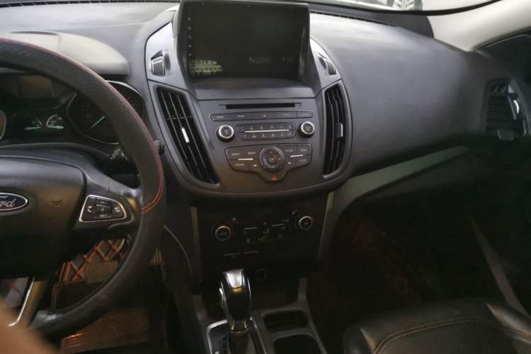 Used Ford Kuga 2018 EcoBoost 180 Two-Wheel-Drive Platinum Edition