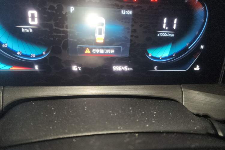 Used CHANGAN CS55PLUS 2020 1.5T Automatic Colorful Model Odometer Close Up