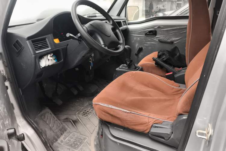 Used Wuling Zhiguang 2020 1.2L Practical Model China VI LSI
