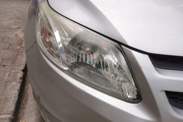 Used Chevrolet Sail 2010 Hatchback 1.2L Manual Warm Edition