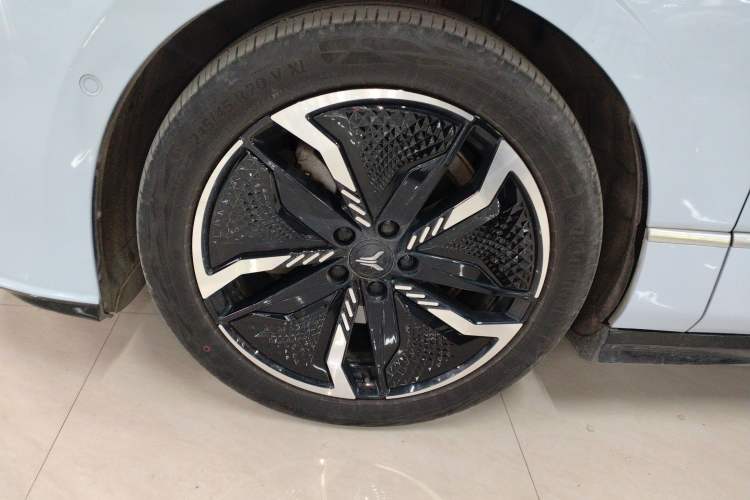 Used VOYAH PASSION 2023 Four-Wheel Drive Flagship Edition
