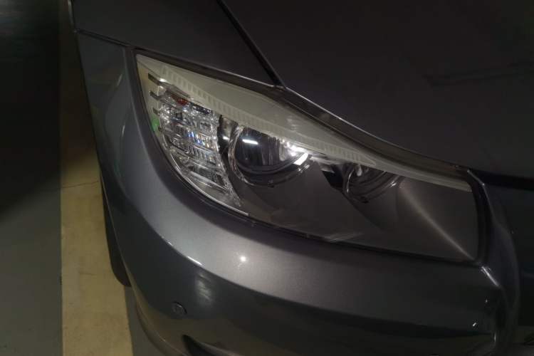 Used BMW 3 Series 2010 318i Leading Model Right Front Headlight