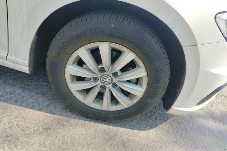 Used Volkswagen Lavida 2019 1.5L Automatic Fashion Edition China VI Right Front Wheel Hub