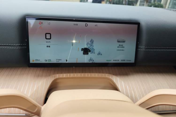 Used Chery T11 2026 Model 220 All-Wheel Drive Dual IMAX Theater Edition
