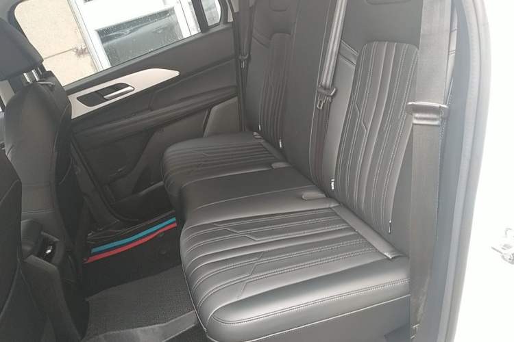 Used Haval H5 2023 2.0T Automatic All-Wheel Drive LinkedIn Gasoline