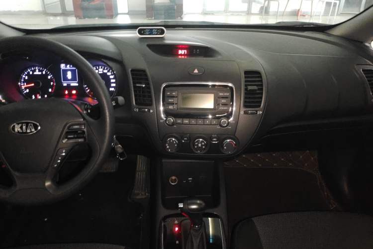 Used Kia K3 2016 1.6L Automatic GL Audio And AC Panel