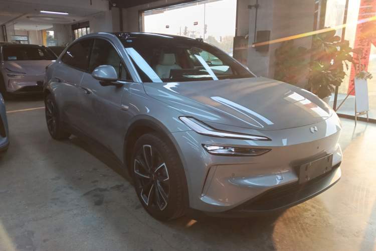 Used ONVO L60 2024 60 kWh All-Wheel Drive
