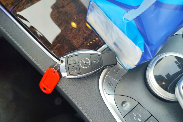 Used Mercedes-Benz S-Class 2014 S 320 L Business Model Vehicle Key