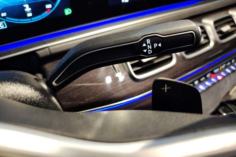 Used Mercedes-Benz GLE 2021 GLE 350 4MATIC Stylish Model Gear Lever