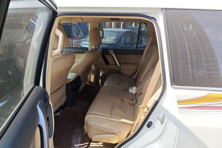 Used Toyota Prado 2014 2.7L Middle East Version Parallel Import
