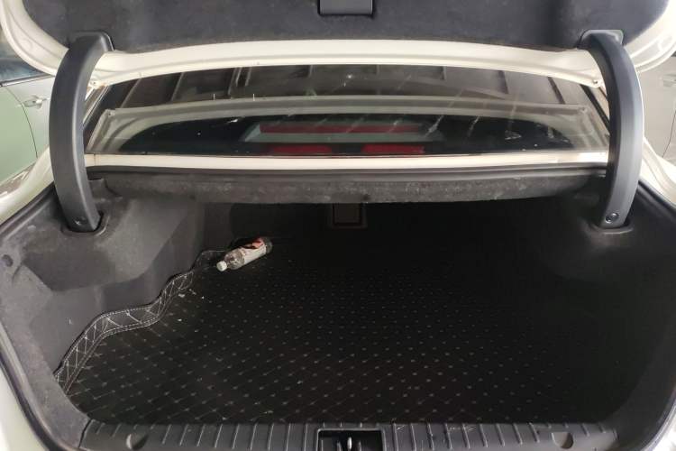 Used Geely Auto Emgrand GT 2015 1.8T Flagship Model Trunk