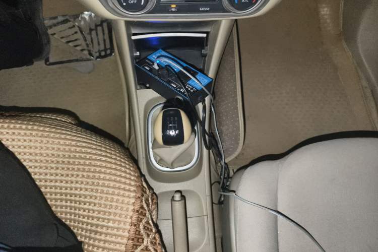 Used Nissan Sylphy 2012 Classic 1.6XE Manual Comfort Edition Gear Lever