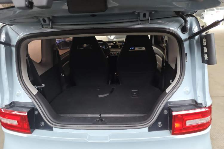 Used Wuling Hongguang MINIEV 2020 Freedom Version Lithium Iron Phosphate Trunk