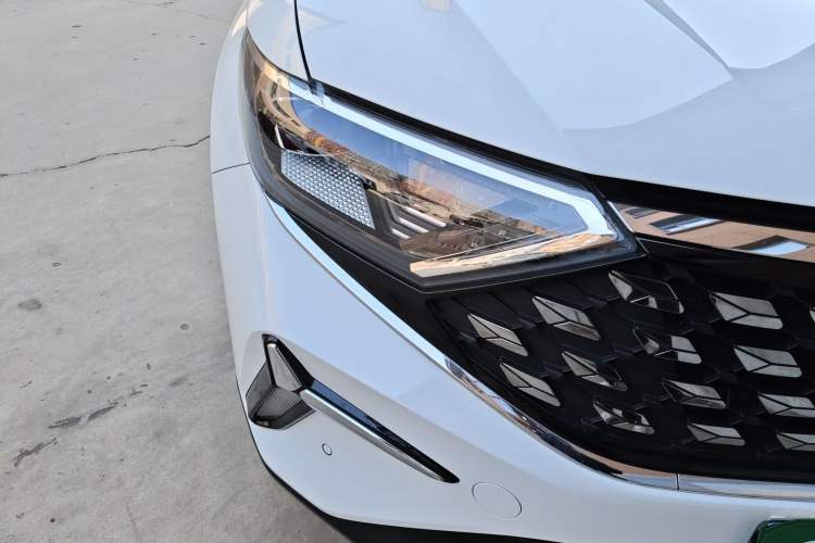 Used Jetta VS7 2022 280TSI Automatic High-Gloss Enjoyment Edition Right Front Headlight