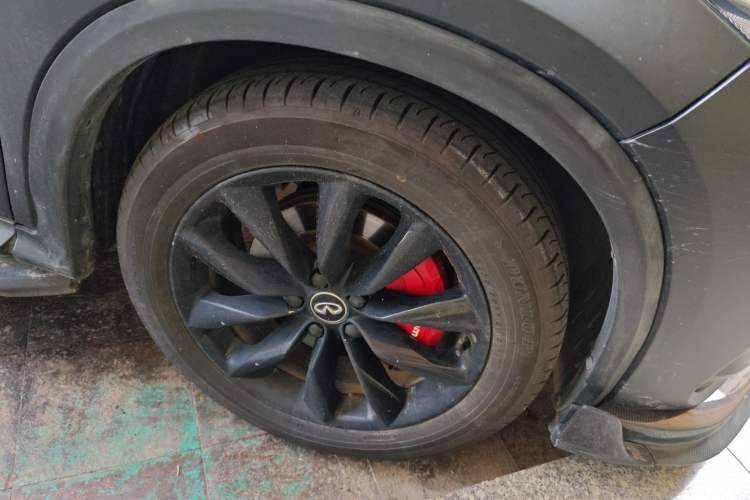 Used Infiniti QX50 2018 2.0T Four-Wheel Drive Elite Edition Right Front Wheel Hub