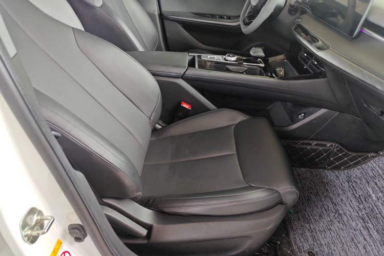 Used CHANGAN Ruicheng PLUS 2023 1.5T DCT Prestige Edition
