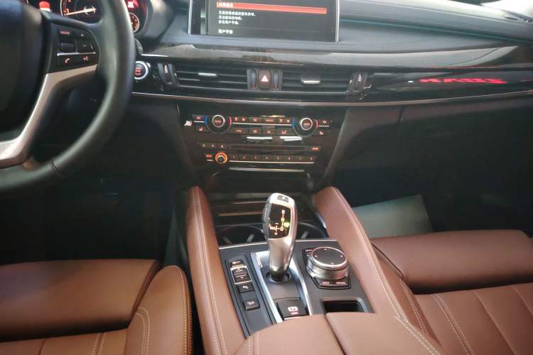 Used BMW X6 2018 xDrive28i
