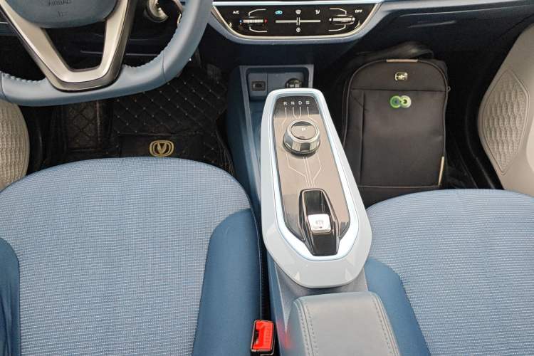 Used Oshan Benni E-Star 2023 Qingxin Edition Colorful Model Lithium Iron Phosphate
