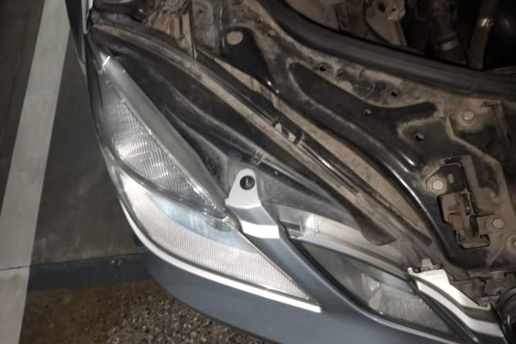 Used Mercedes-Benz E-Class 2013 E 260 L CGI Elegant Model
