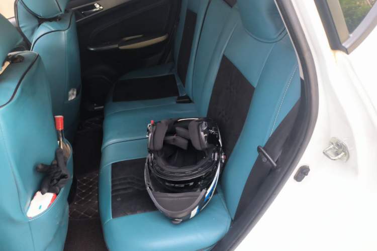 Used CHANGAN CS35 2017 1.6L Manual Luxury Model
