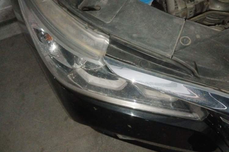 Used Honda Accord 2016 2.0L Comfort Edition Right Front Headlight