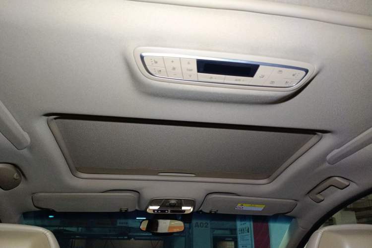 Used Buick GL8 2017 ES 28T Luxury Model China V Standard
