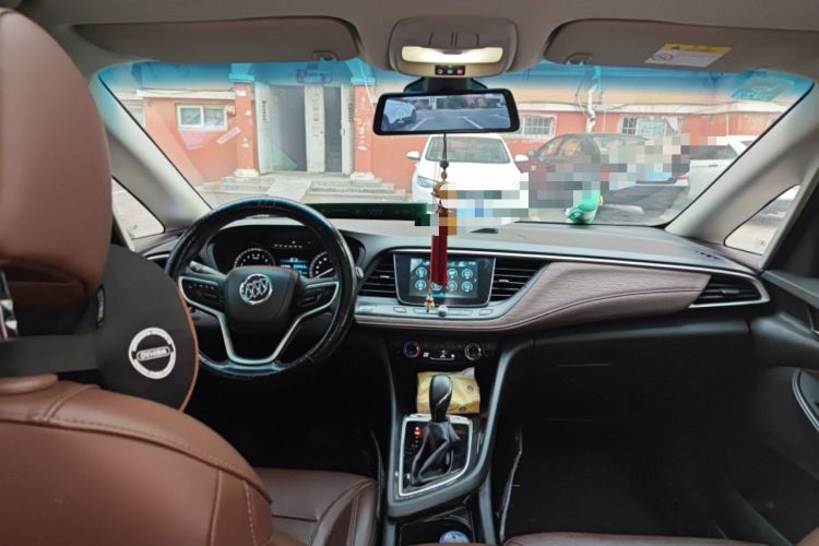 Used Buick GL6 2018 18T 6-Seater Luxury Model Center Console