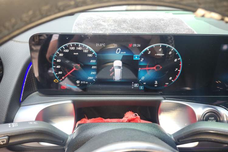 Used Mercedes-Benz GLB 2021 GLB 200 Dynamic Edition Instrument Cluster