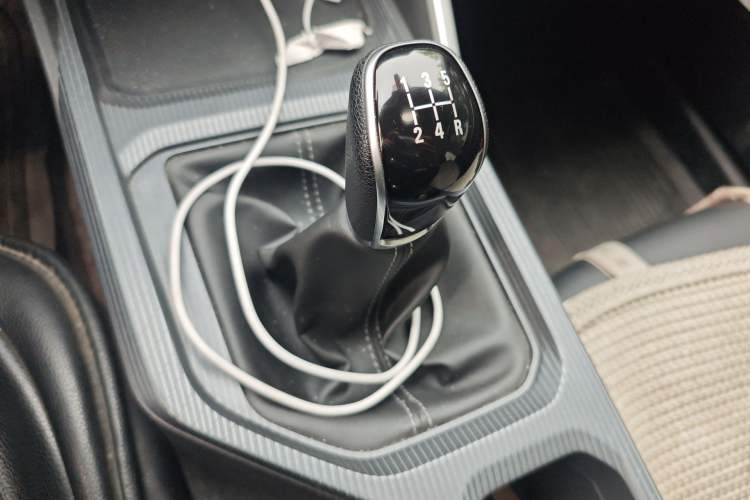 Used Geely Auto Emgrand 2025 4th Generation 1.5L Manual – Dragon Edition
