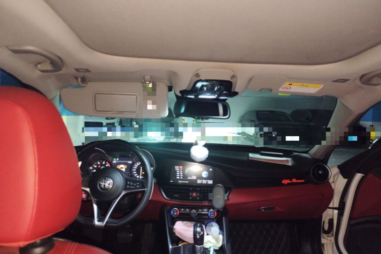 Used Alfa Romeo Giulia 2019 2.0T 280HP Black Package Limited Edition