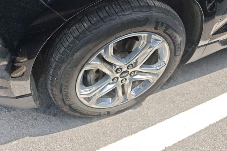 Used Ford Edge 2018 EcoBoost 245 Two-Wheel-Drive Titanium 7-Seater China V Standard Exterior 4