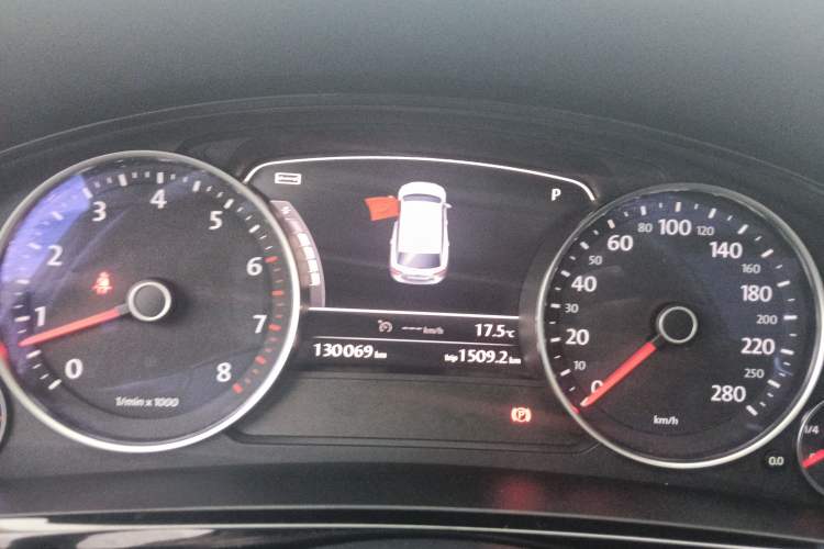 Used Volkswagen Touareg 2017 3.0 TSI Touareg Edition Instrument Cluster