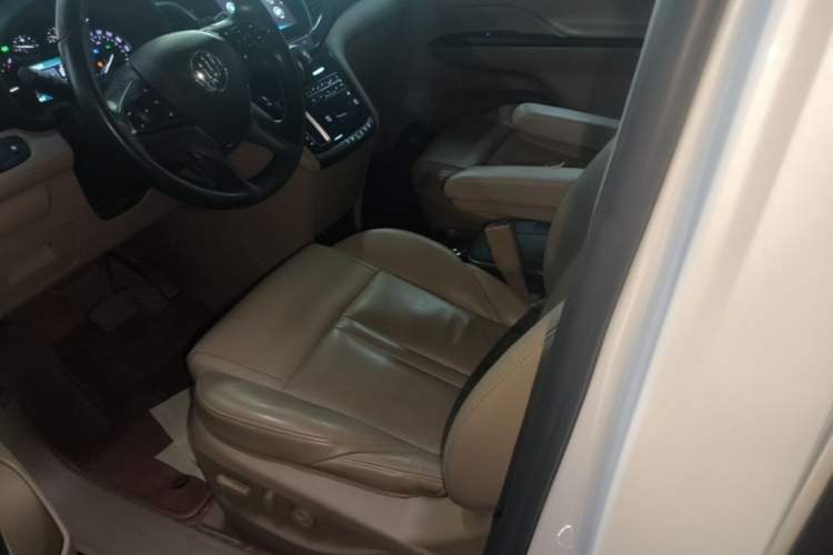 Used Buick GL8 2017 ES 28T Luxury Model China V Standard