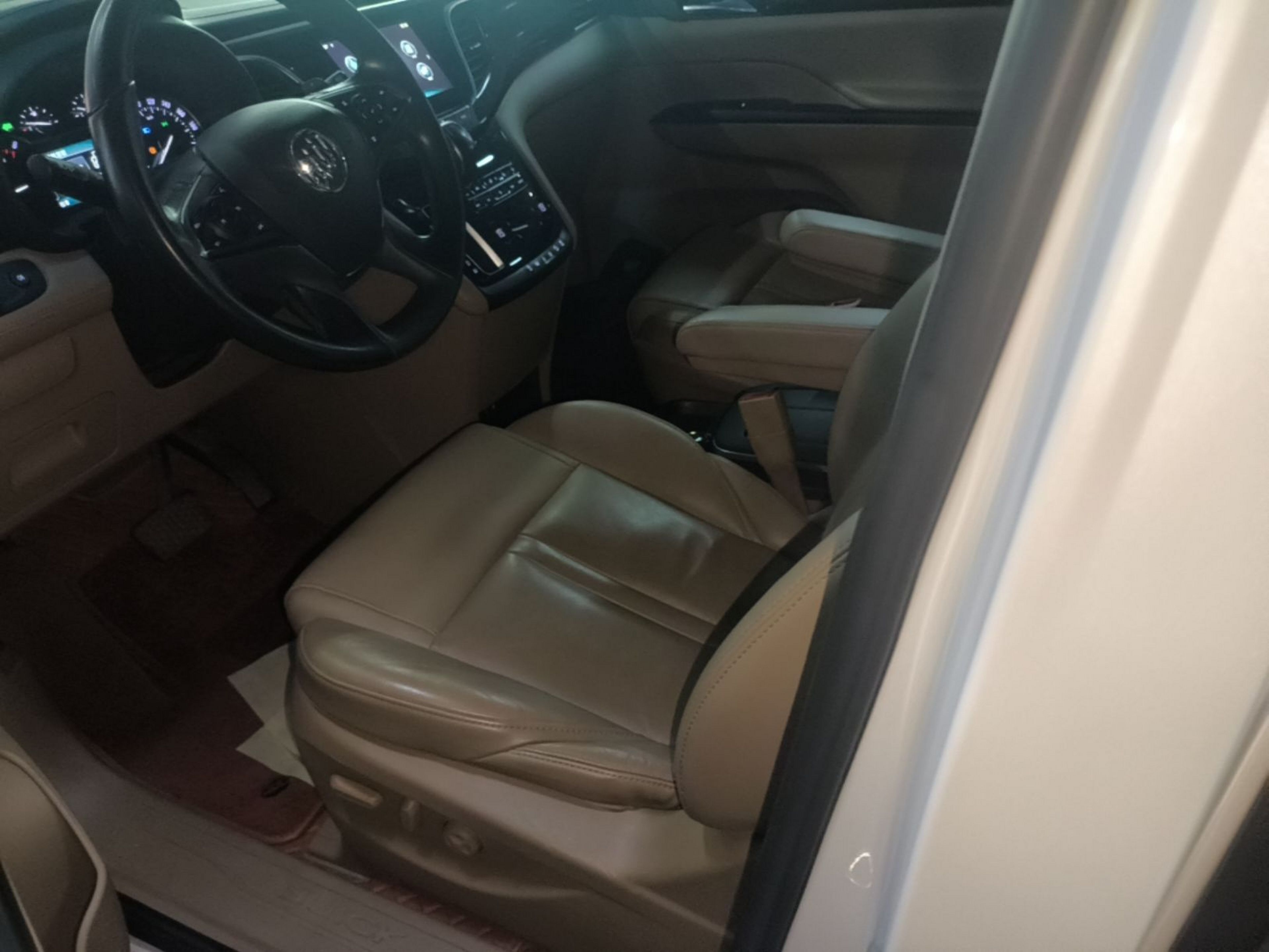 Interior delantero