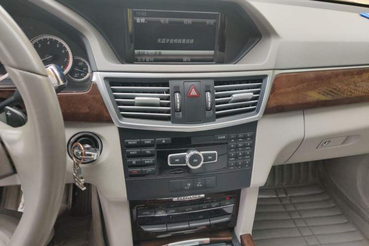 Used Mercedes-Benz E-Class 2013 E 260 L CGI Elegant Model